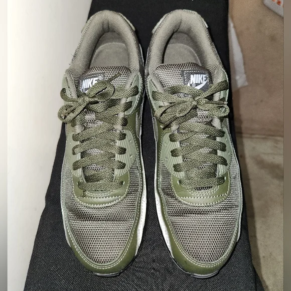 Nike Air Max 90 - Picture 3 of 3